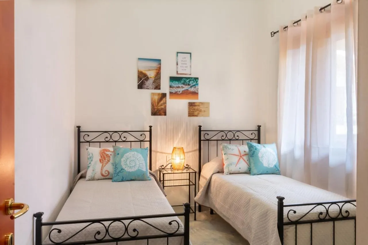 Donatello Home Stay - Villasimius 0*,  Italië